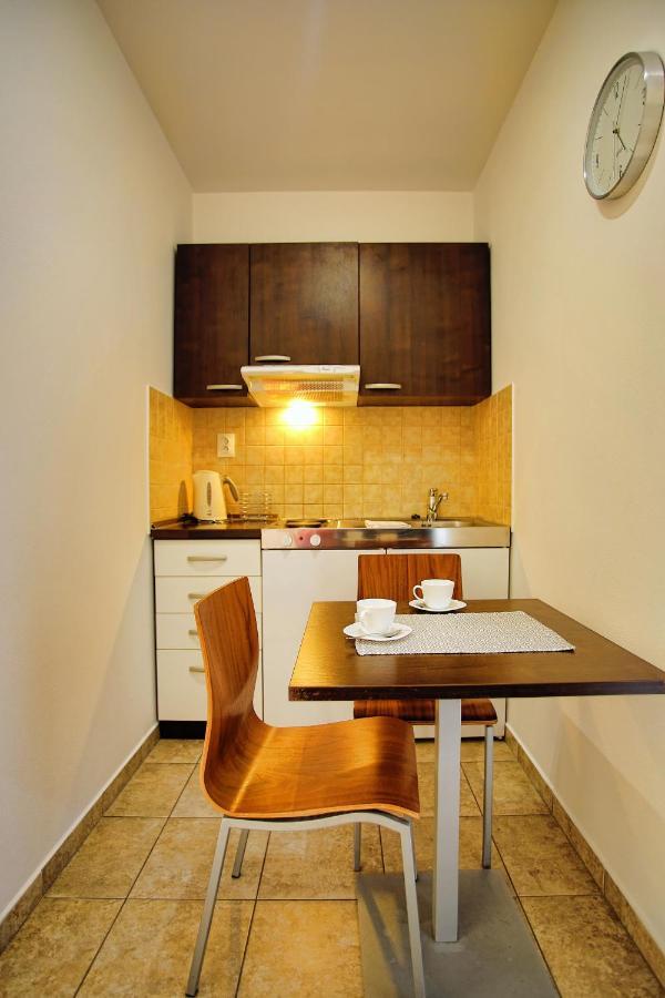 Apartman Studio Lux S Terasou Harmony V Thermal Parku Besenova S Vyhladom Na Bazeny Ngoại thất bức ảnh